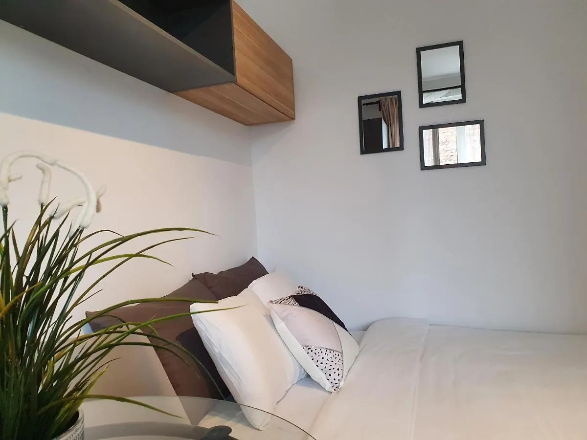 Studio - Plac Obroncow Poczty Polskiej IV Apartment